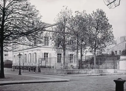 Former town hall of Grenelle, around 1900